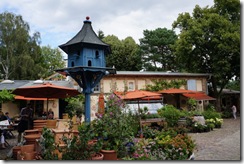 Mutter Fourage Cafe/Nursery/Art Gallery