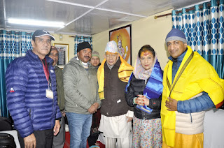 Former foreign minister of nepal reached badrinath