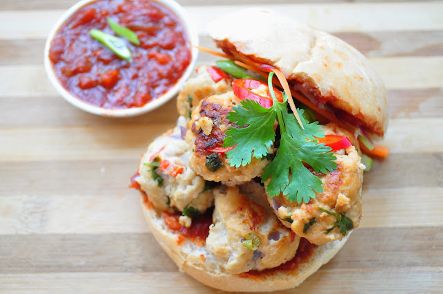 Vietnamese Meatball Buns