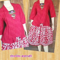 Rok dan Kebaya Encim Asmat Merah