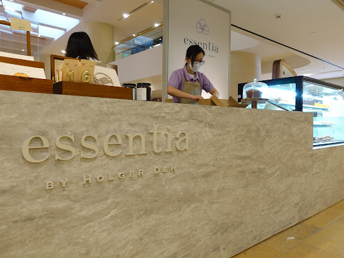 Essentia by Holger Deh, plant-based patisserie Hong Kong