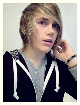 emo boys hairstyles. tattoo of the emo boy#39;s wardrobe. emo boys hairstyle. Emo Boy Hairstyle