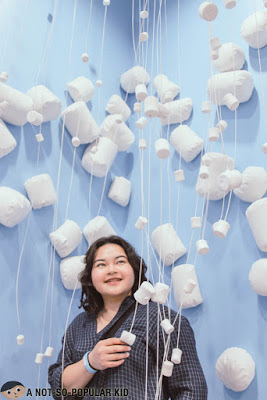 Anna De Jesus in Marshmallow Room - Dessert Museum