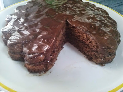 http://anaverita.blogspot.com.es/2015/01/bizcocho-de-chocolate.html
