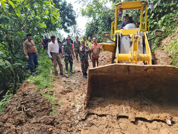 Kodim 1424/Sinjai, Bersinergi dengan BPBD Kab. Sinjai atasi Bencana Tanah Longsor