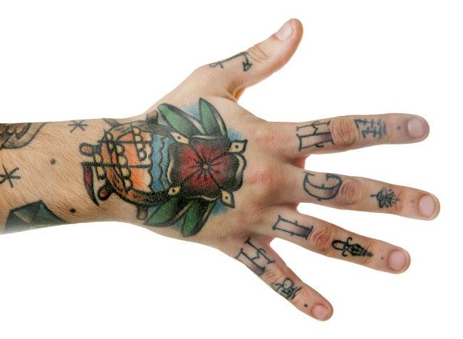 Tattoos on the Hands  and their Health Risks miawmiaw