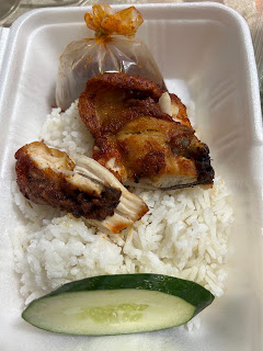 Sarapan Pagi Nasi Lemak Dan Kuih
