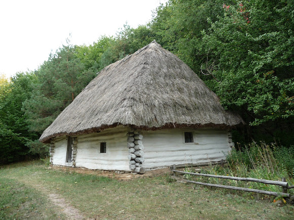 Киев. Пирогов. Музей народной архитектуры и быта. Закарпатье