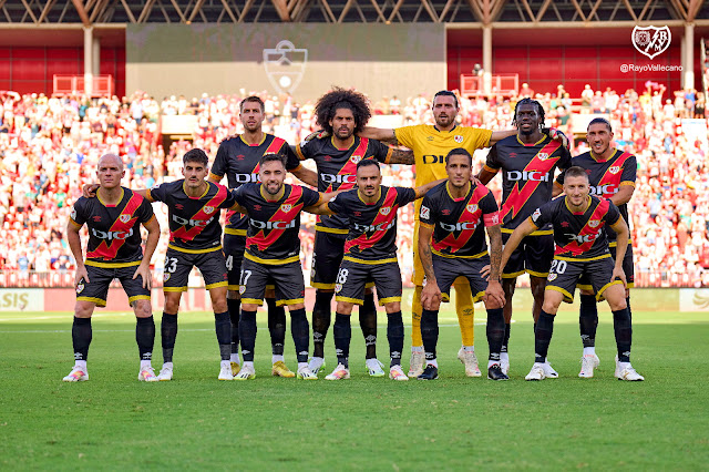 RAYO VALLECANO DE MADRID. Temporada 2023-24. Florian Lejeune, Aridane, Dimitrievski, Randy Nteka, Pacha Espino. Isi Palazón, Óscar Valentín, Unai López, Álvaro García, Óscar Trejo, Ivan Balliu. U. D. ALMERÍA 0 🆚 RAYO VALLECANO DE MADRID 2 Viernes 11/08/2023, 19:30 horas. Campeonato de Liga de 1ª División, LaLiga EA Sports, jornada 1. Almería, Power Horse Stadium: 14.837 espectadores. GOLES: ⚽0-1: 20’, Isi Palazón, de penalti. ⚽0-2: 28’, Randy Nteka, de penalti.