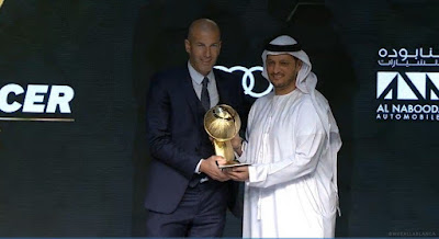 Zidane receives globe soccer award for best coach 2017