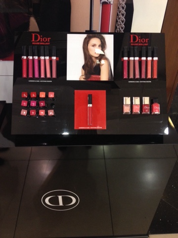 Dior Stand