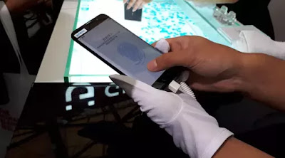 Vivo Resmi Gunakan Teknologi Pemindai Sidik Jari Pada Layar 