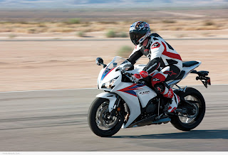 Honda CBR1000RR HD Wallpapers, cool motor bikes, heavy bikes