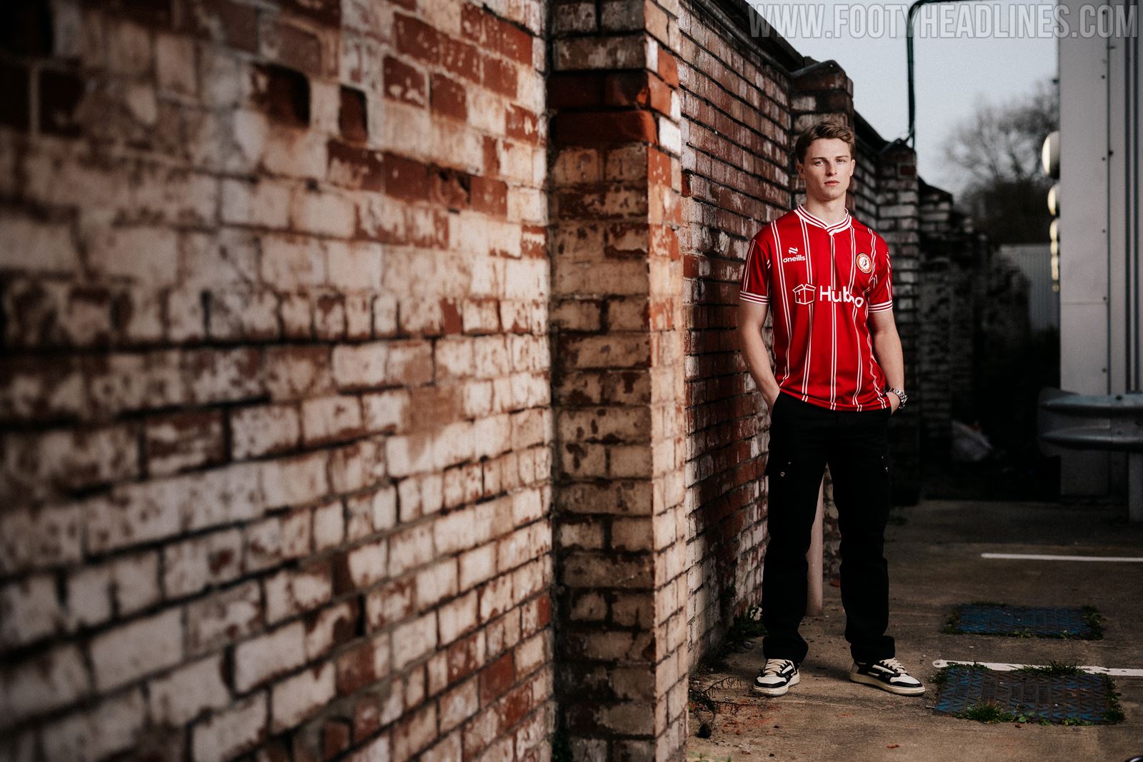 Bristol City 2020-21 Hummel Goalkeeper Kits » The Kitman