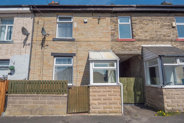 This Is Bradford Property - 3 bed terraced house for sale Vernon Place, Bradford BD2