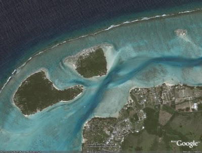 Google Earth vues aeriennes de Tiahura et Fareone au nord de Moorea