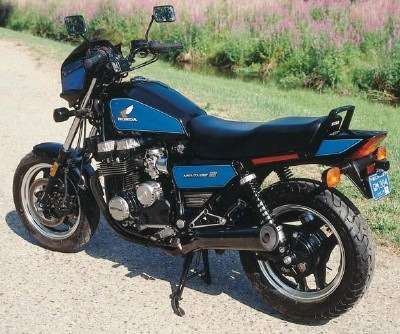 Retro Motorcycle Blog  1984 Honda Nighthawk 700S