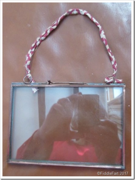 Glass Hinged Memory Frame Glass Hinged Memory Frame