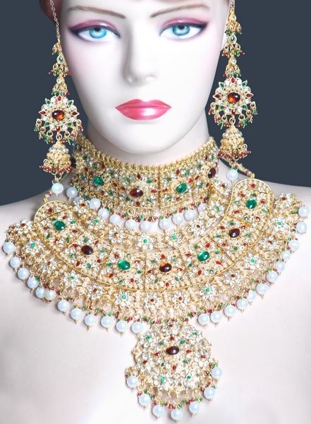 Heavy Indian designer wedding jewelry set comes With 2 Necklace
