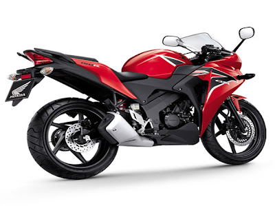 2011 Honda CBR150R Red