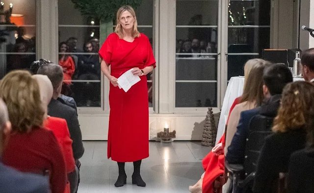 Valentino flared wool gown in red. Crown Princess Mette-Marit wore a wool and silk blend red maxi dress by Valentino