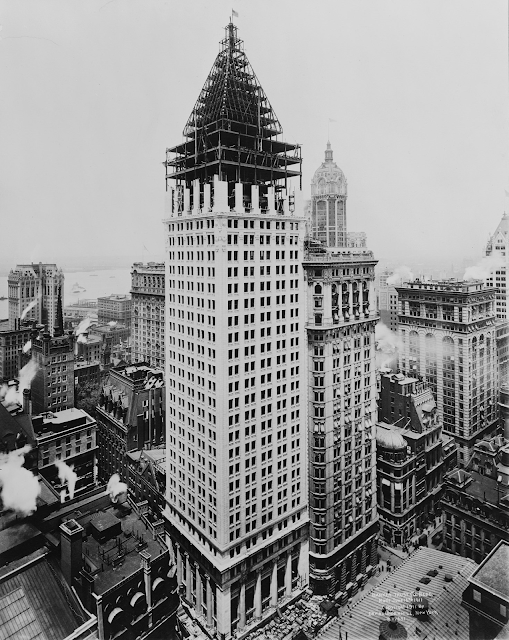 Construcción del Banker Trust Building en 1911
