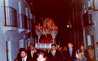 Foto de un vía crucis antiguo de Constantina extraída del blog de los Jóvenes Cofrades de la Amargura