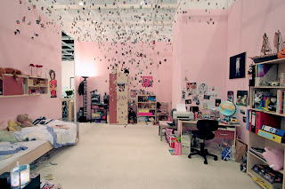 A good decorated pink colored room