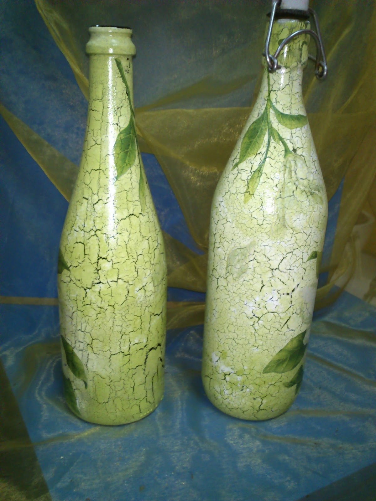 Botella de vidrio decorada con decoupage : Una. - Innatia