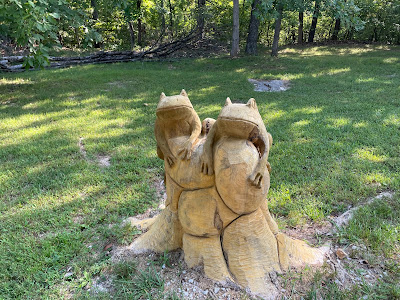 Frogs on rocks tree stump art