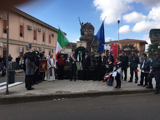 alunni e docenti della nostra scuola partecipano alla giornata dedicata alla commemorazione dei caduti di tutte le guerre