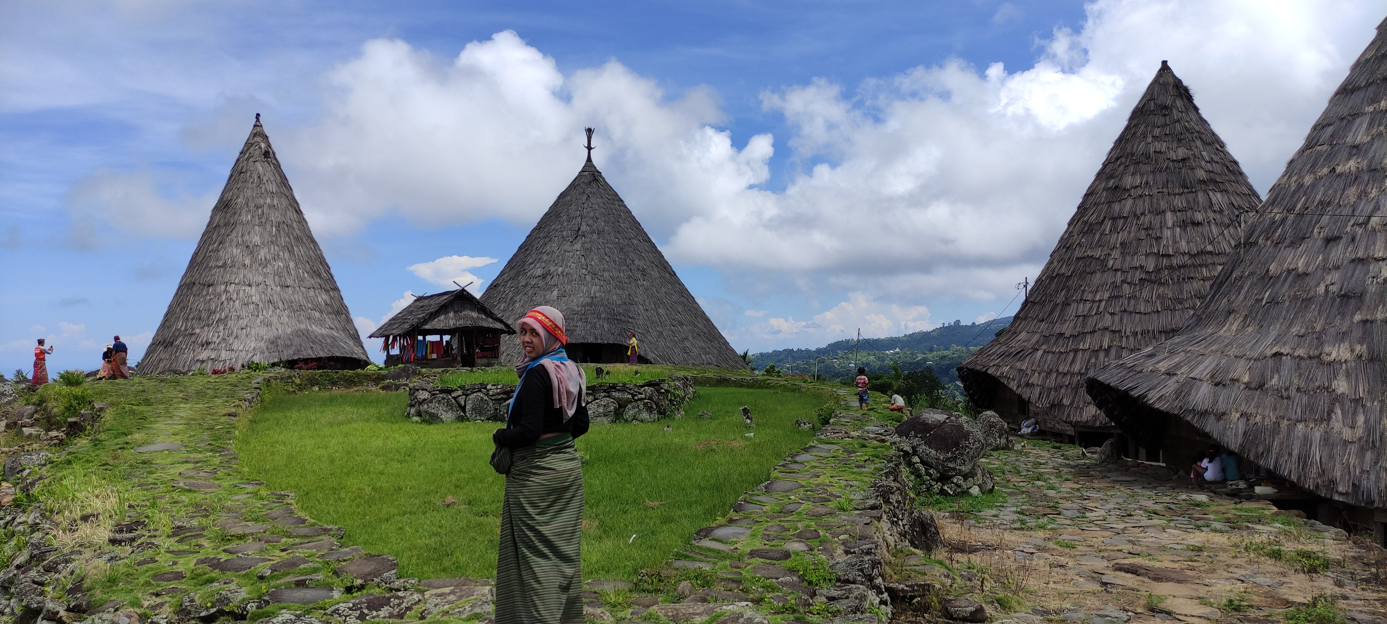 menjaga masyarakat adat