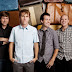 Hawk Nelson se prepara para lanzar Crazy Love + The Light Sides