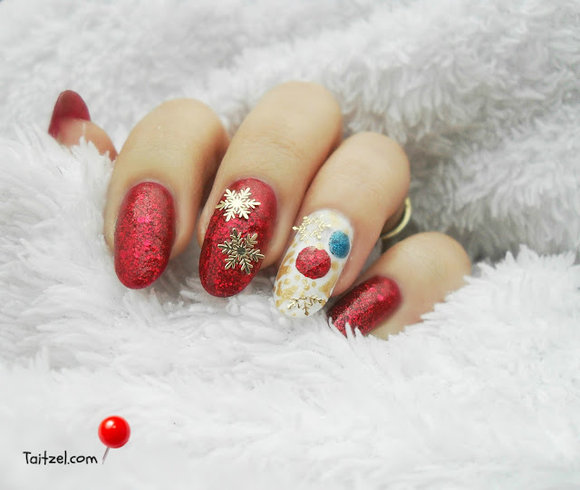 Golden Rose Jolly Jewels Christmas nail art model de unghii