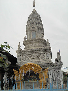 Buddha statue