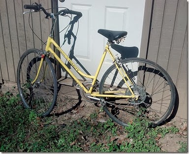 Yellow Schwinn Varsity 01