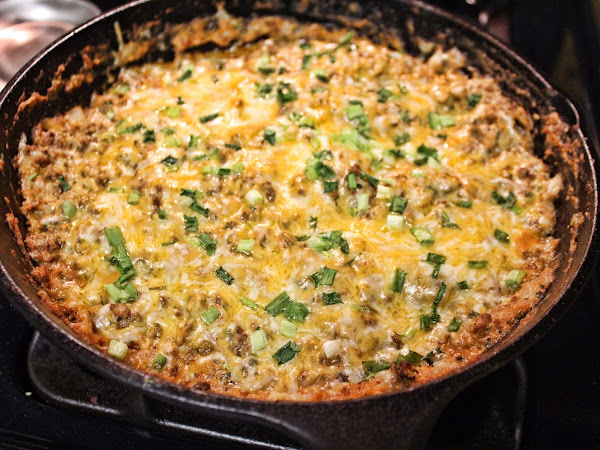 One pan, low carb and cheesy (Cheesy Cauliflower beef casserole)