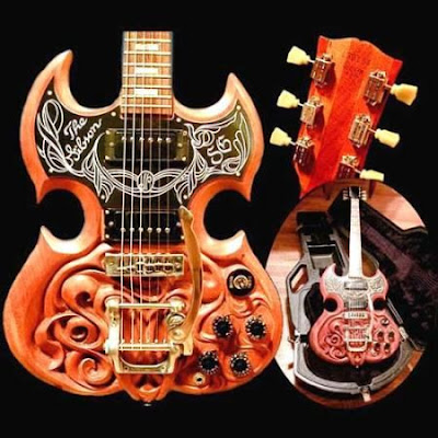 UNIQUE DESIGN OF GUITAR 