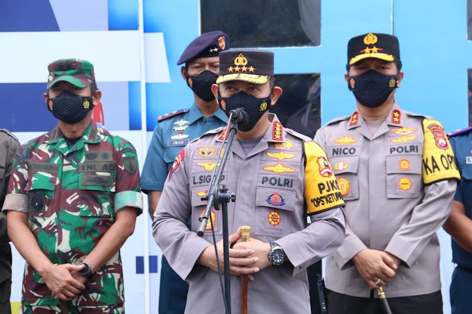 Saat Pengecekan Pelabuhan Tanjung Perak, Kapolri Ingatkan Masyarakat Vaksin Booster Sebagai Syarat Mudik