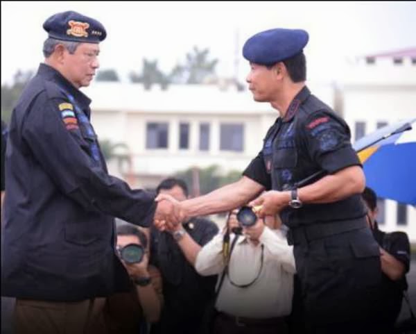 Presiden SBY Terima Anugerah Warga Kehormatan Korps Brimob