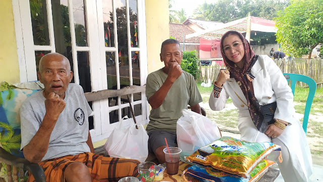Peringati HUT RI ke 77, Rika Sungudi Sambangi Veteran di Kota Prabumulih 