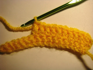 how to crochet a car appliqué - step #2