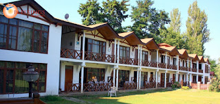 Srinagar Hotels