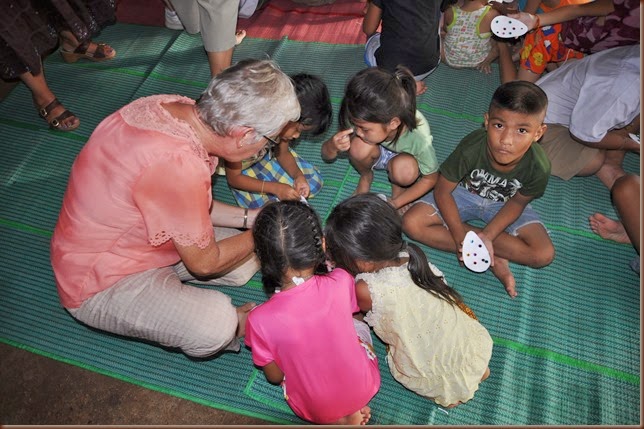 VBS in Ban Khlong Cao 2013-6-25 84