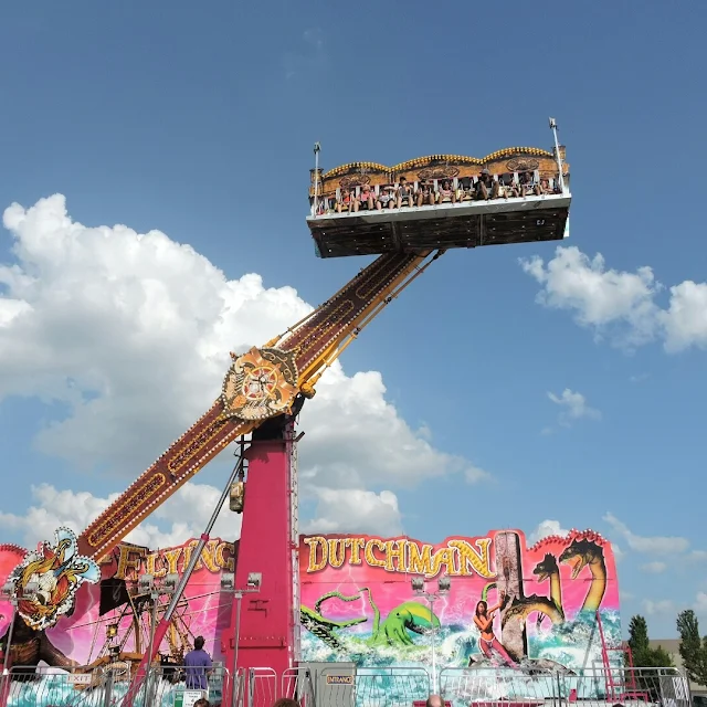 My Top 15 Summer Bucket List- Carnivals  via  www.productreviewmom.com