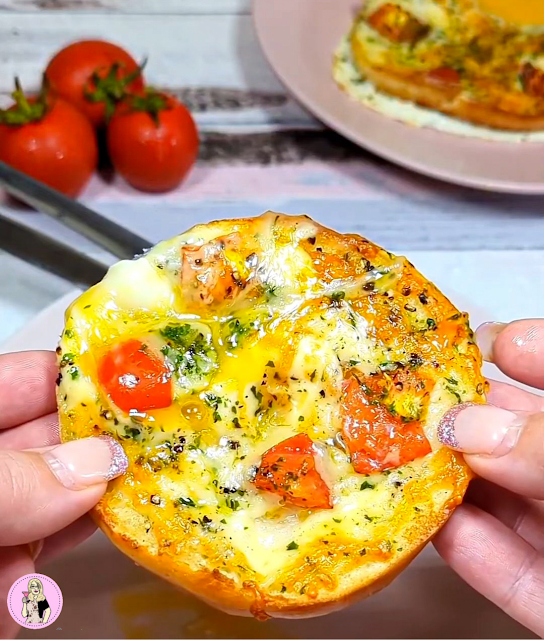 Air Fryer Cheesy Egg Bagels | Healthy Breakfast Idea