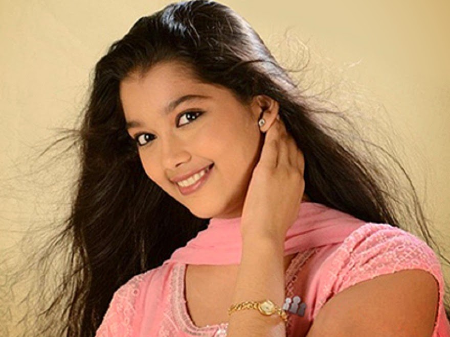 Digangana Suryavanshi HD Wallpapers Free Download