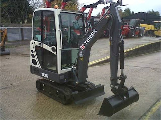 Terex TC16 digger