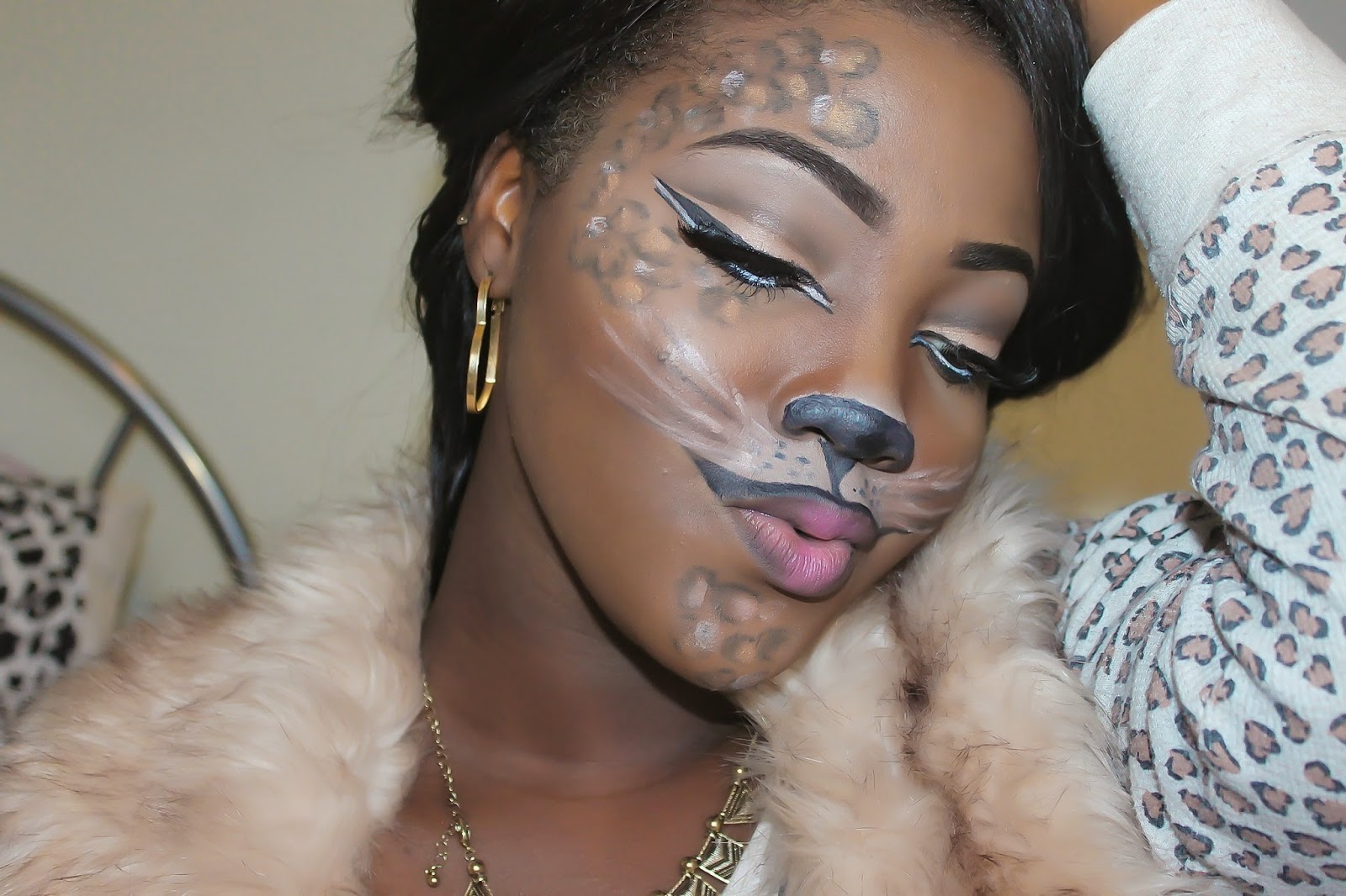 UWANI ALIYU HALLOWEEN CAT CHEETAH MAKEUP TUTORIAL