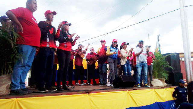 EN TORRES MILITANCIA REVOLUCIONARIA RATIFICA SU RESPALDO A NICOLÁS MADURO.